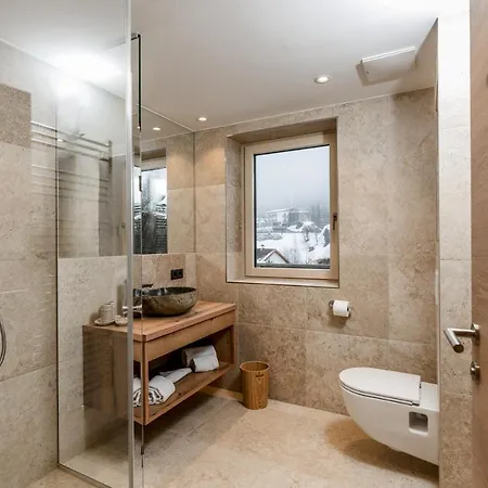 Chill House 木屋 斯拉德明