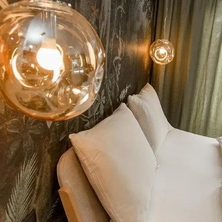 木屋 Chill House 斯拉德明